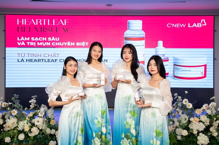 Lễ ra mắt C'New Lab