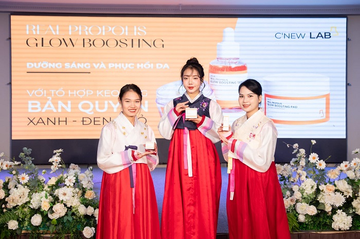 Lễ ra mắt C'New Lab