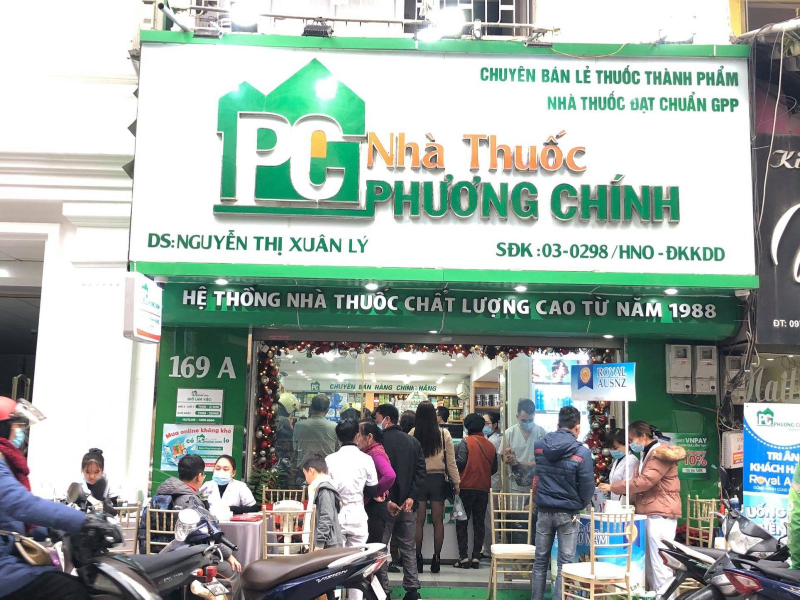 Với hơn 30 năm kinh nghiệm hoạt động hiện Phương Chính là nhà thuốc uy tín và lâu năm nhất tại Hà Nội