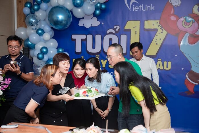 sinh nhật Vietlink 17 tuổi